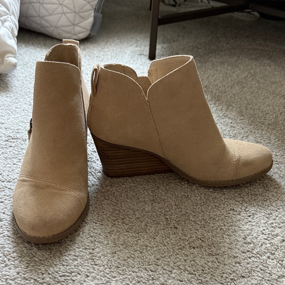 Toms Beige Ankle Booties